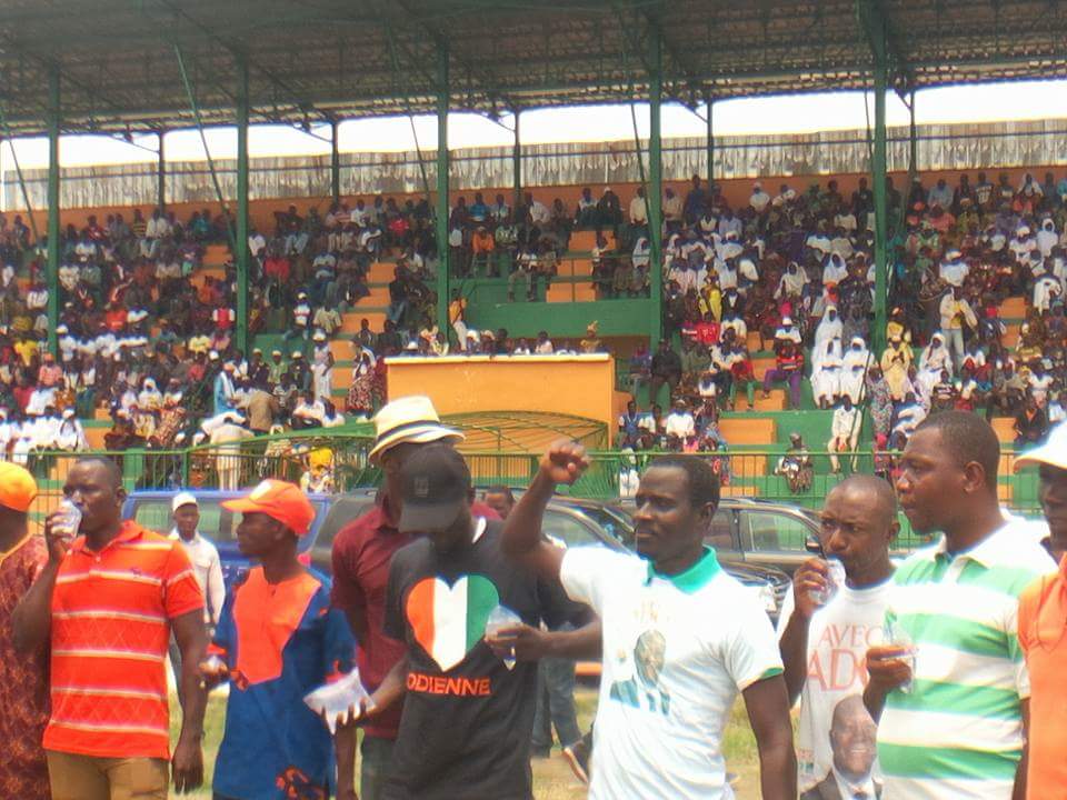 Adama Bictogo (@adamabictogo1) on Twitter photo Formidable populations d'#Odienné... Formidable populations d'#Odienné...