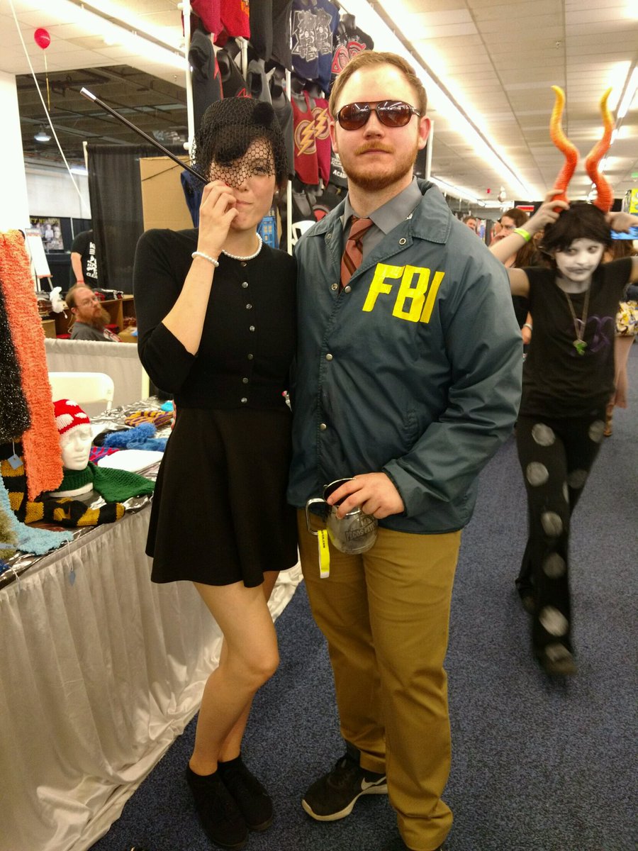 TheGeeklyPlanet's tweet photo. Best cosplay at #CSCC2017, hands down. https://t.co/xTtNsk3EWh