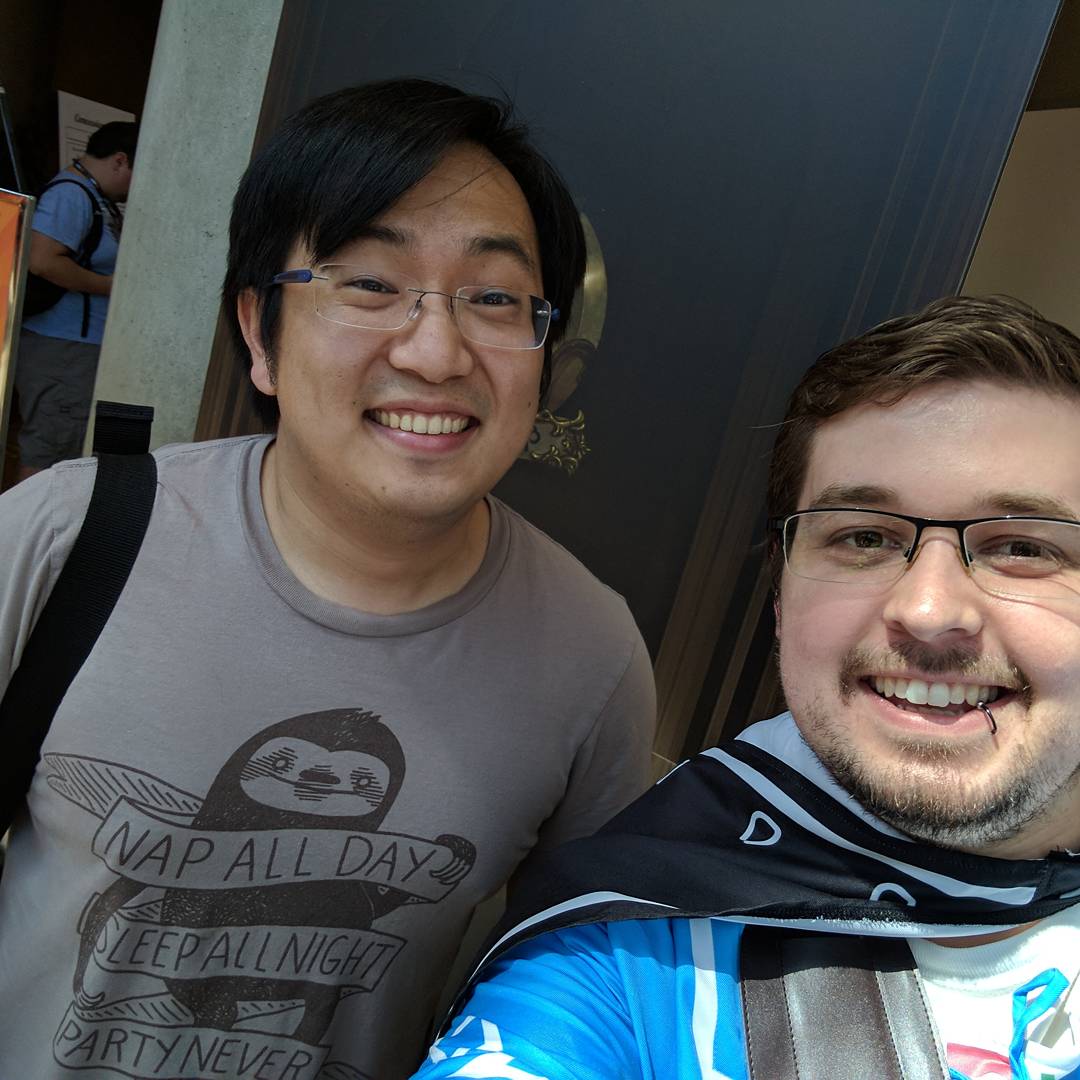 BossFightProps's tweet photo. Met @fwong at #crunchyrollexpo https://t.co/Iz4w8uUgF9