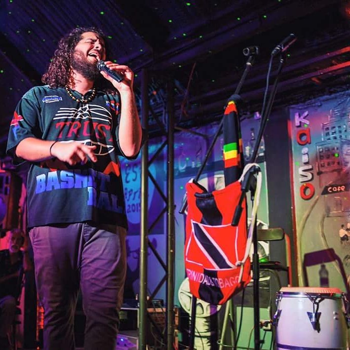 The amazingly talented <a href="/IAmCalebHart/">Caleb Hart</a> in #NY 9/ at The Bell House, #Brooklyn Tickets 👉 tinyurl.com/CaleblBellHous…