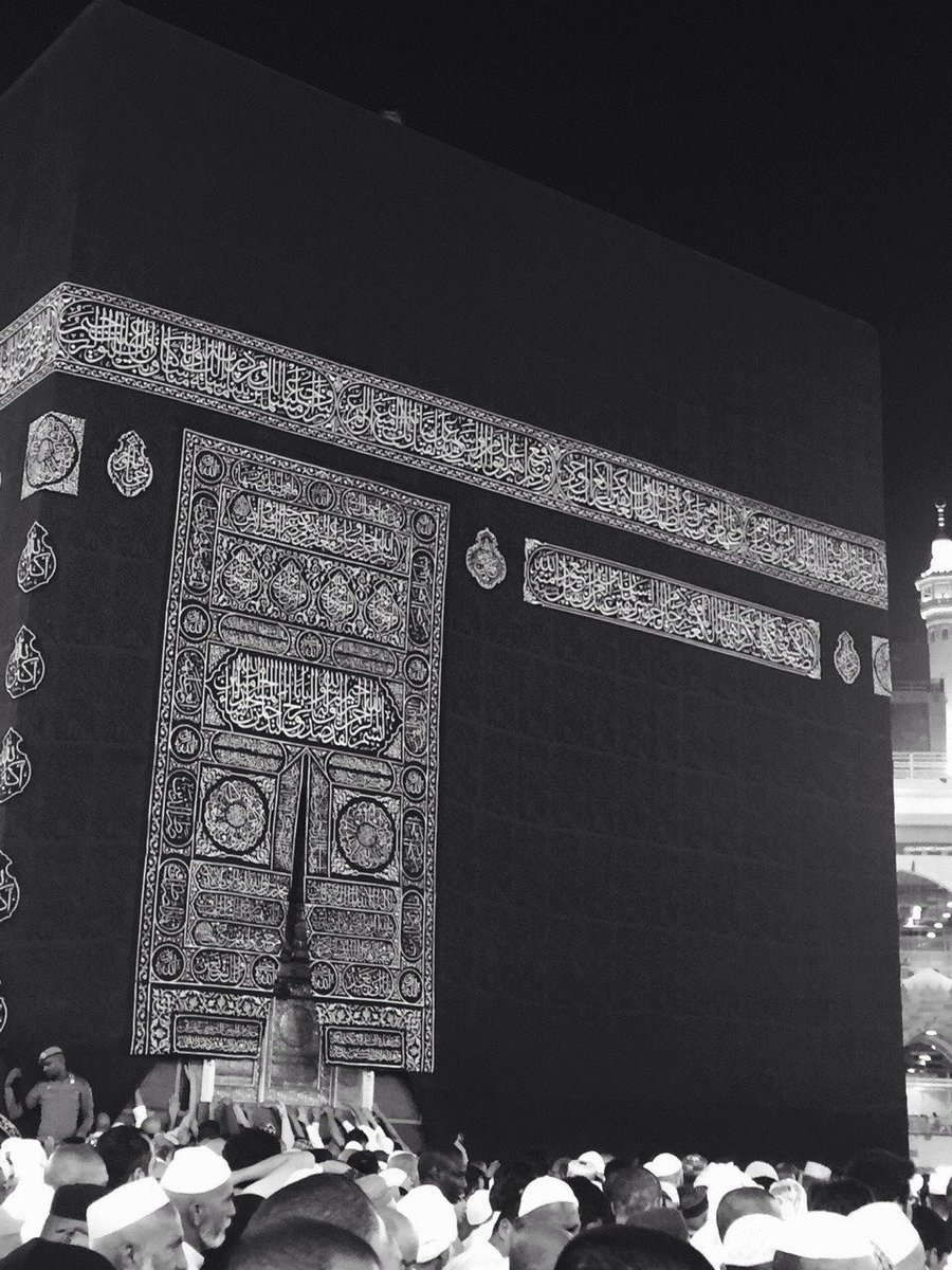 iiebra's tweet photo. لبيك ربي وإن لم أكُن بين الزحام مُلبياً 🖤. https://t.co/5Fd9FjFqEN