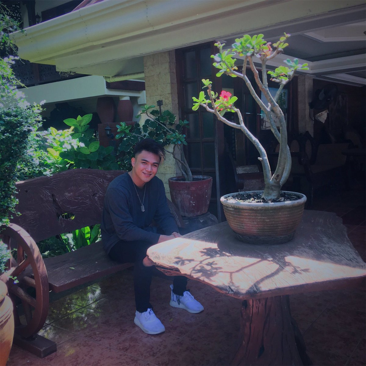 Hashtag_jimboyM's tweet photo. Alona Tropical Beach Resort 🍃🌊😌 https://t.co/AoX3SrrPZC