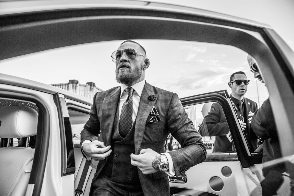 .<a href="/TheNotoriousMMA/">Conor McGregor</a> is in the building!!!!!!