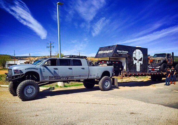 redbeard_viking's tweet photo. Friend: Dude do you still have a truck?
Dude: Yes..
Friend: So. I'm moving soon..
Who gets calls to help move because you own a truck? 😂😂😂😂😂 https://t.co/34dqAKnVVZ