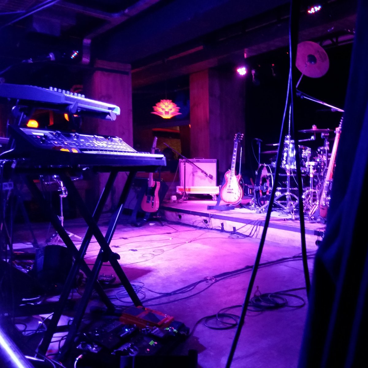 BodoRadio's tweet photo. En minutos La Vida Boheme en Santiago de Chile #lavidaboheme #indierock #rockvenezolano #Rock #bodoradio https://t.co/KBPRQ9OzZB