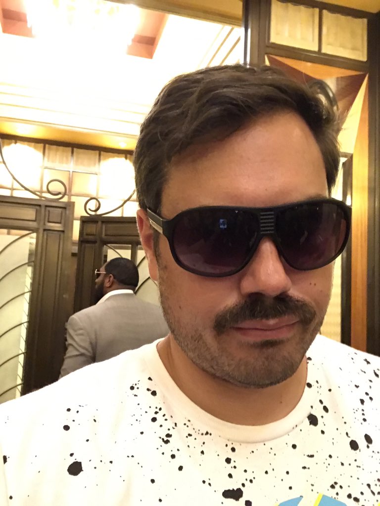 Ray Lewis rocking that Carlos Boozer fake hair