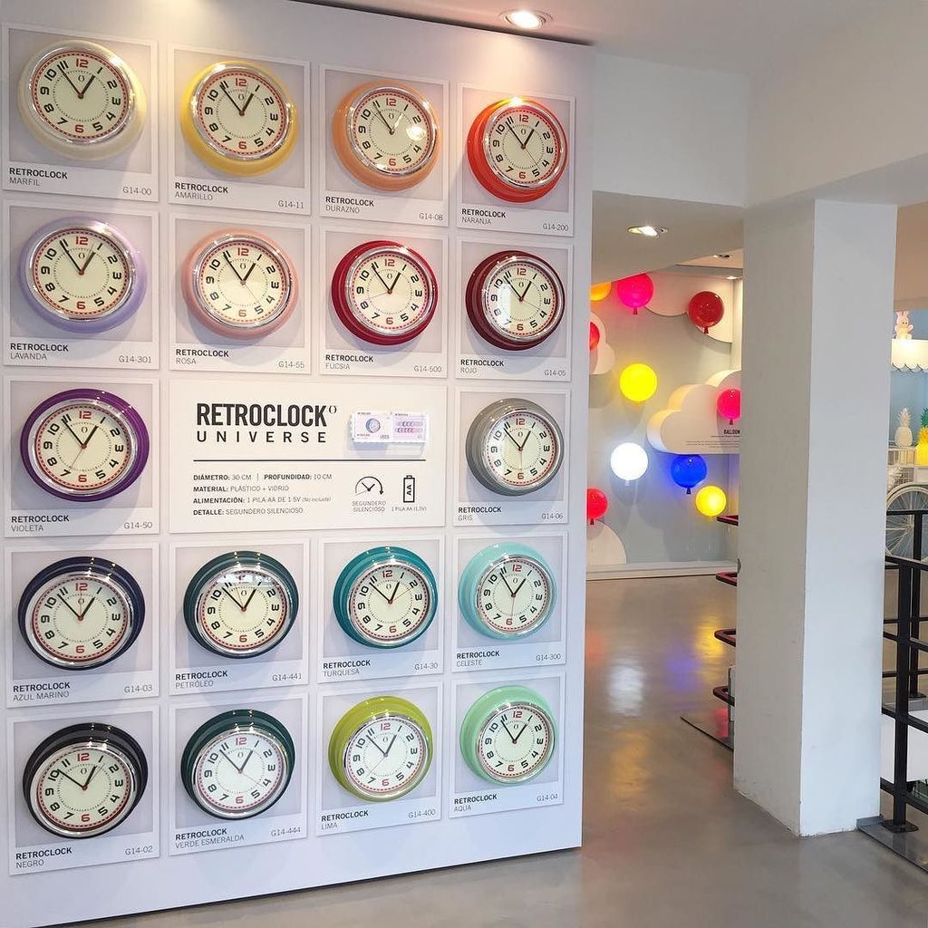 GatoStore's tweet image. ✨ En el #UniversoGato también hay una gran paleta de #Retroclocks. 🎨 Un muestrario de 18 colores especialmente sel… ift.tt/2vrwcRo