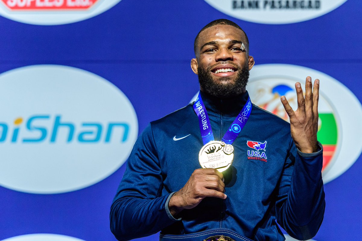 alliseeisgold's tweet photo. 4x. https://t.co/UzjHtIlaCk