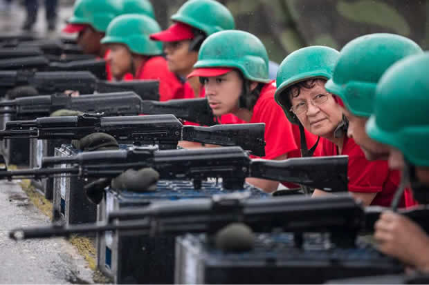 NDtitulares's tweet photo. Con seis muertos culmina primer día de ejercicios militares -  https://t.co/EQdbrL2exv https://t.co/azJ5jVxXuM