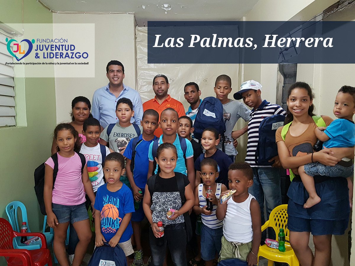 FJuventudyLider's tweet photo. [Las Palmas, Herrera]

"Nos gustaria hacer como ustedes, ir a los barrios a compartir con niños"
#KitEducativo
#FundaciónJuventudyLiderazgo https://t.co/ynrDagj8w5