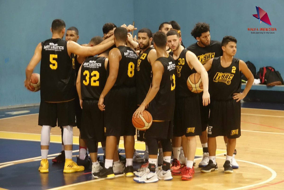 C_LopezSantiago's tweet photo. La Familia 🏀
#PorW🙏🏼 https://t.co/XvdAP7W6kY