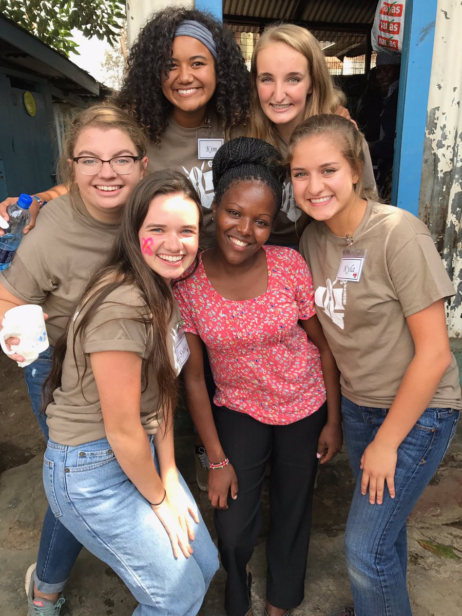 KylaChavez2's tweet photo. They may lack materialistic things, but they are so rich in love and so eager to serve one another. God is doing great things in Kenya💛 https://t.co/0DjrumzjJA