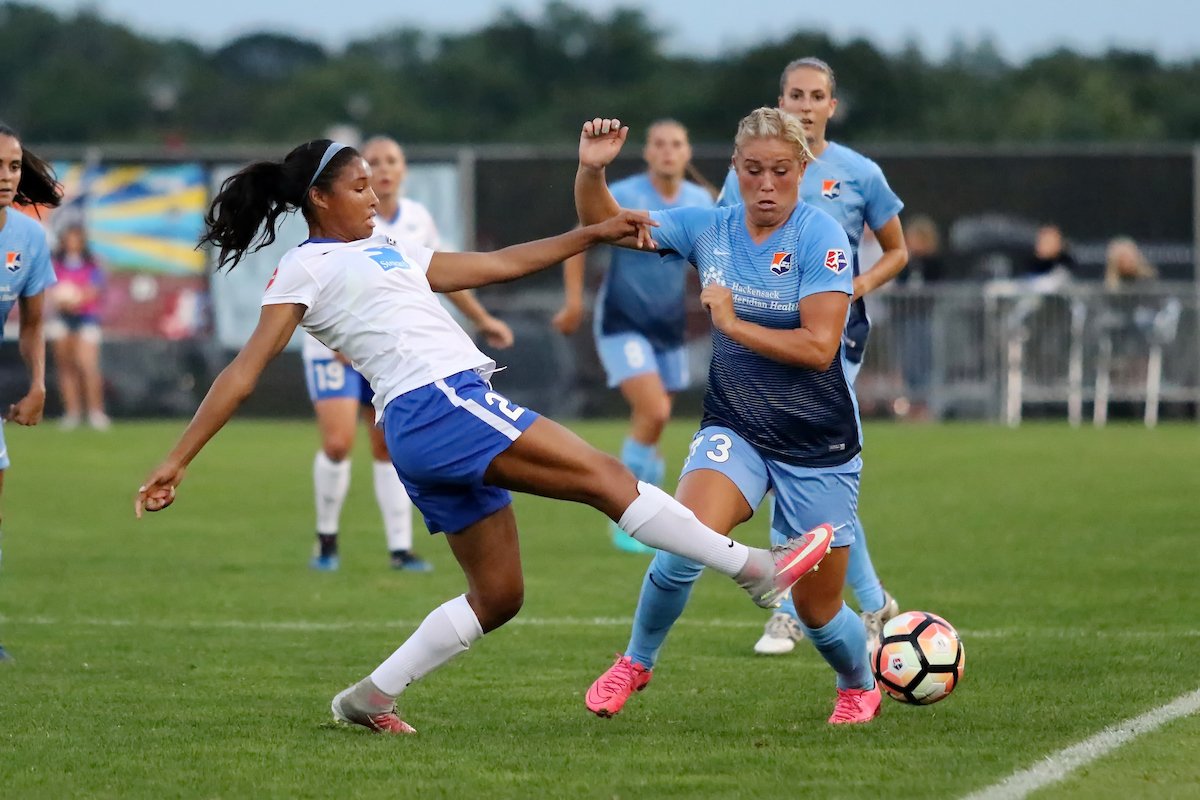 BostonBreakers's tweet photo. FT: Sky Blue FC 1-0 Boston
#NJvBOS https://t.co/HqpPw0fh4p