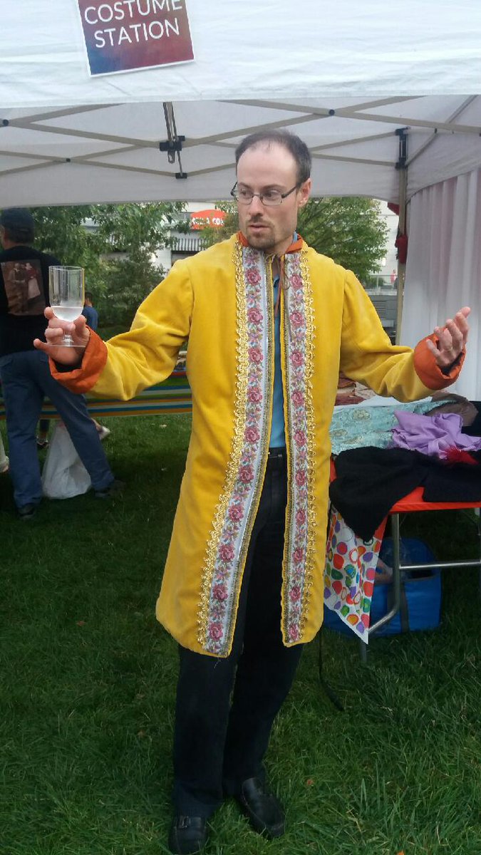 MattWillkom's tweet photo. Going medieval at the #operaoutdoors event in Midtown. Don't worry- that's just water in the glass. https://t.co/xqhPr5zCt8