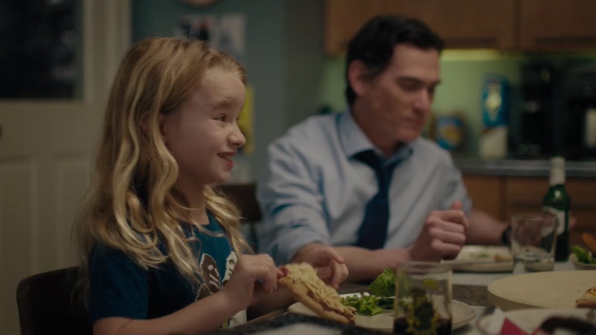 JeanHollowayPhD's tweet photo. Thank you, #GypsyNetflix, for uniting the world in harmony with one absolute truth: PIZZA IS SEXY 🍕😍❤️ #RenewGypsy #BringBackGypsy #Gypsy https://t.co/ioIooKFIRL