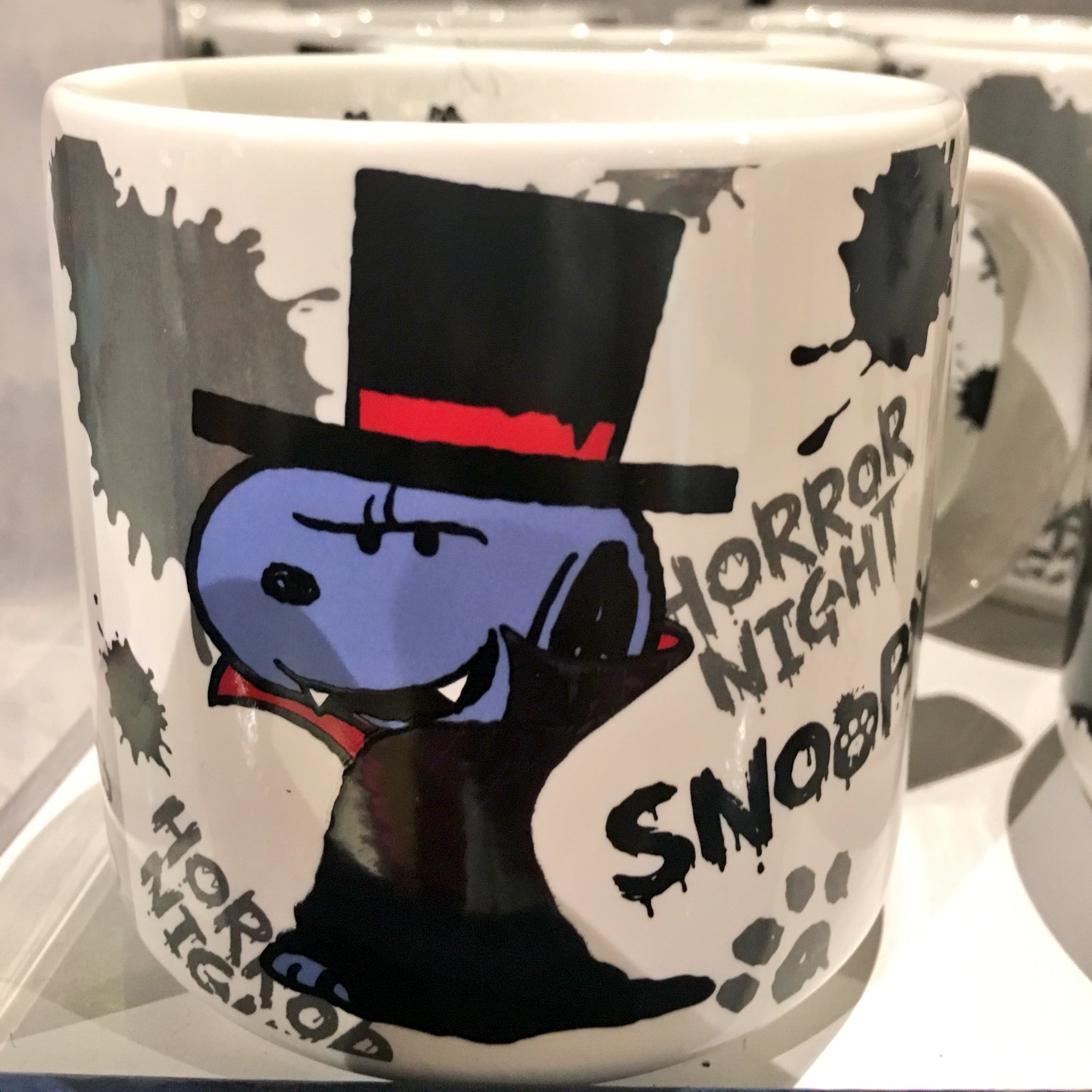 Sunny Days على تويتر Usj ハロウィーングッズ17 スヌーピー編 1 水筒 3600 2 マグカップ 歴代 ホラースヌーピー 1500 3 マグカップ ドラキュラ 昨年の商品 1700 マーチャンダイズ Usj