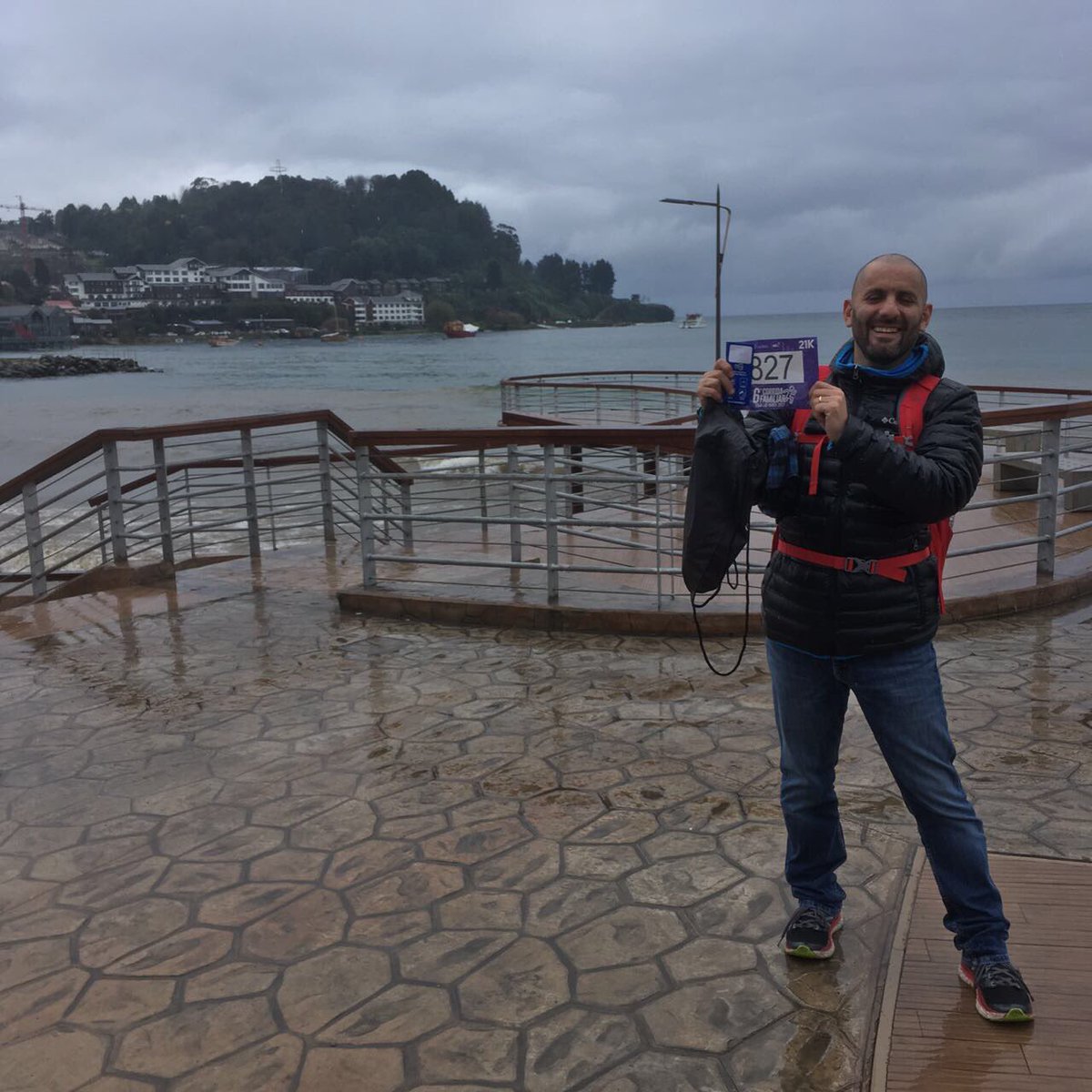 BucleTraining's tweet photo. Toda la suerte mañana a nuestro compañero @italosaffirio en sus 21K de la maratón de Valdivia #SomosBucle #buclerunning https://t.co/M4vmjTLgKG