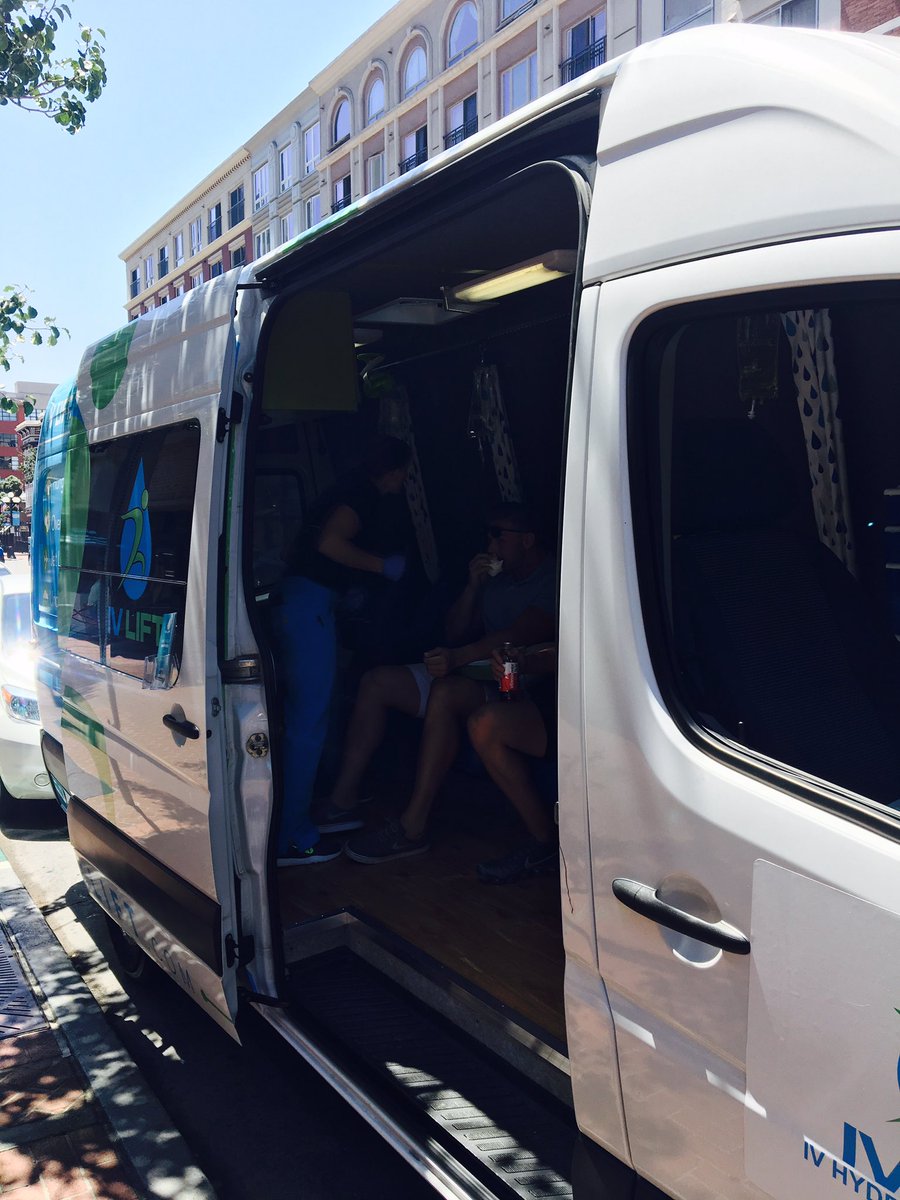 IvLift's tweet image. Need to recover? IV LIFT will be @gaslampdistrict tomorrow from 11am-2pm call or text to find our exact location #ivlift #ivhydration