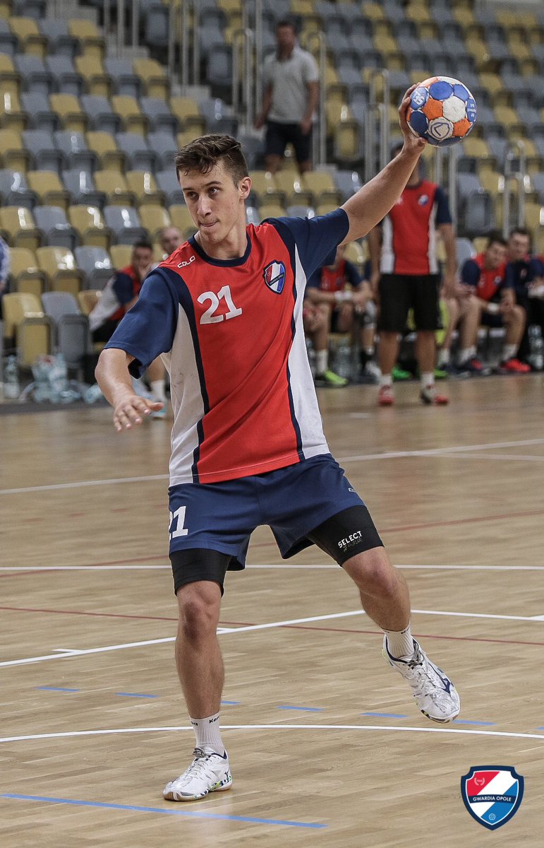KPRGwardiaOpole's tweet photo. #JanKlimkow #PatrykMauer @KPRGwardiaOpole @PGNiGSuperliga bedą walczyć o #Gladiator2017 ?? Kto wykorzysta szanse ? Liga rusza za tydzień https://t.co/pyQl8YmXt2