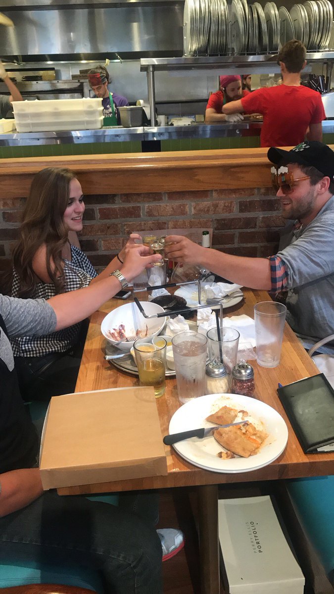 AleanaRowe's tweet photo. Tyler's 21st bday! 🎂🎉🎈🍺 https://t.co/d04c97h4ru