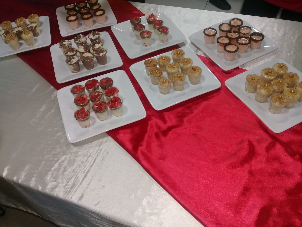 Doces_do_Rafa's tweet photo. Uns quitutes deliciosos 👌❤👏😁
#Doceiro https://t.co/B8Vjmr4S1x