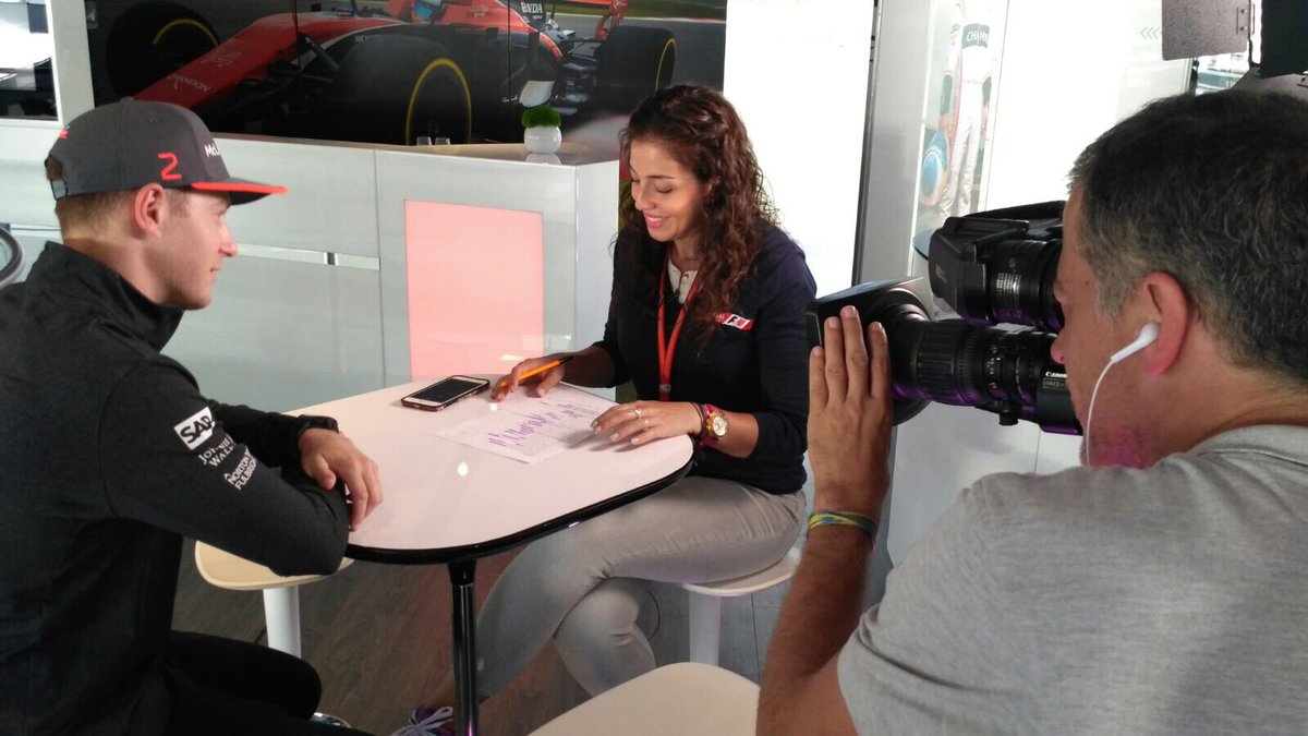 giselle_zm's tweet image. La víctima del #Passgame tenía que ser el piloto local 🇧🇪🇧🇪 @svandoorne !!