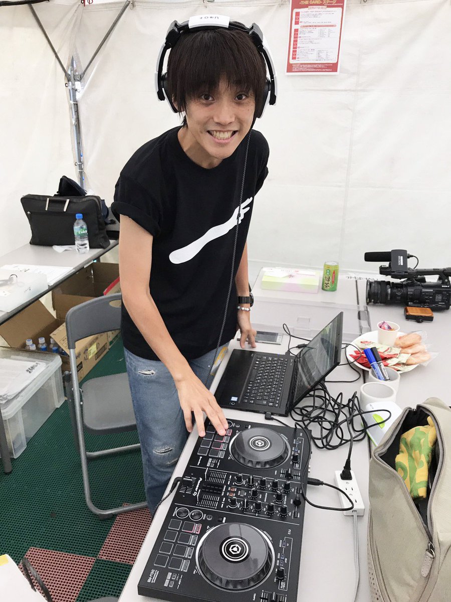 Animelo Summer Live アニサマ17 このあと けやき広場のthe Cardステージではニッポン放送 アナウンサー 吉田尚記によるスペシャルアニソンdjコーナーを実施 アニサマ3日目は みんなでアニソンを歌って盛り上がろう Anisama