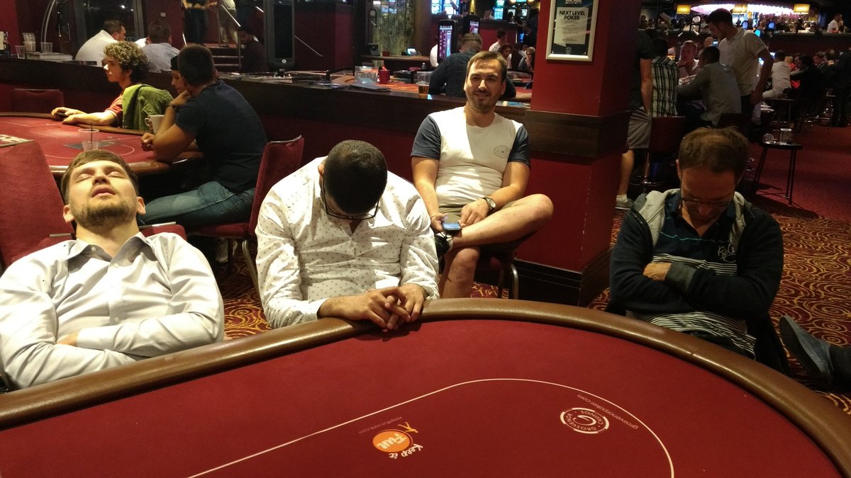 londoncoder's tweet image. Tense wait for the big fight @GrosvenorPoker @GCBrighton