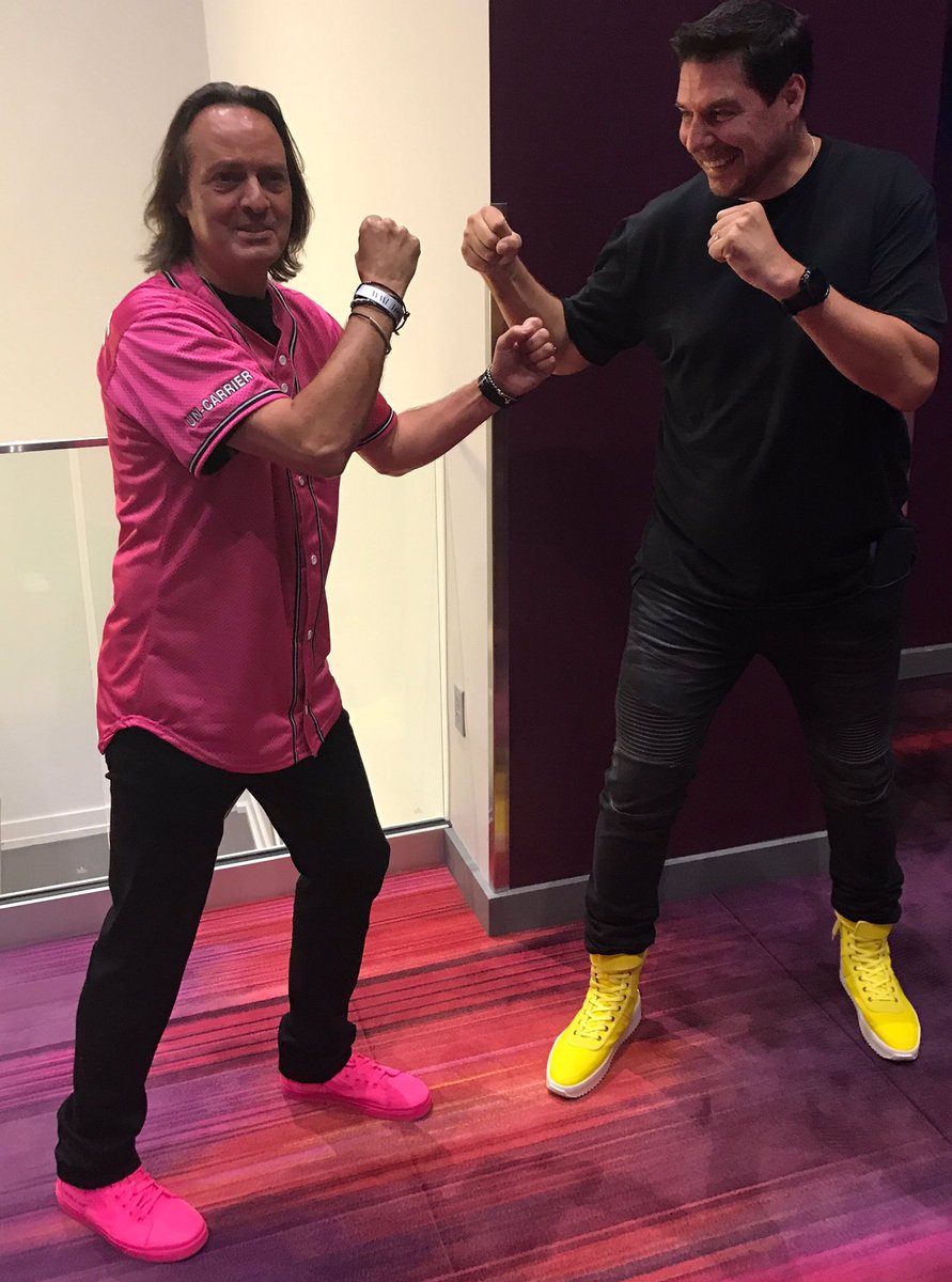 JohnLegere's tweet photo. Look who I bumped into at the #MayweatherMcgregor fight! Two fights of the century happen on one day. 😂 https://t.co/8wyN9e2xq0