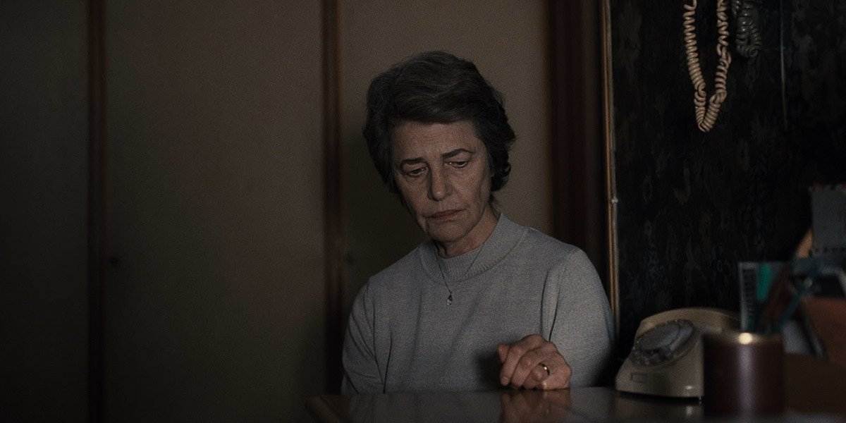 샬롯 램플링이 한나 Hannah에서 명연을 펼치셨다는 듯. 안드레아 팔라올로 감독 영화로 샬롯 램플링은 남편을 감옥에 보내고 혼자 남게 된 중년의...