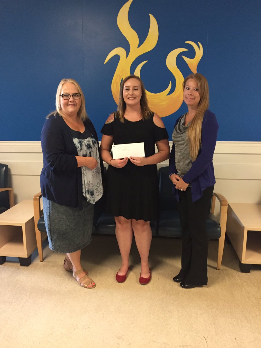 CMHARegina's tweet photo. Thanks to @PCLConstruction Regina for the fantastic donation  What an awesome company. #helpingbuildastrongercommunity #grateful https://t.co/NFxmAY2KqF
