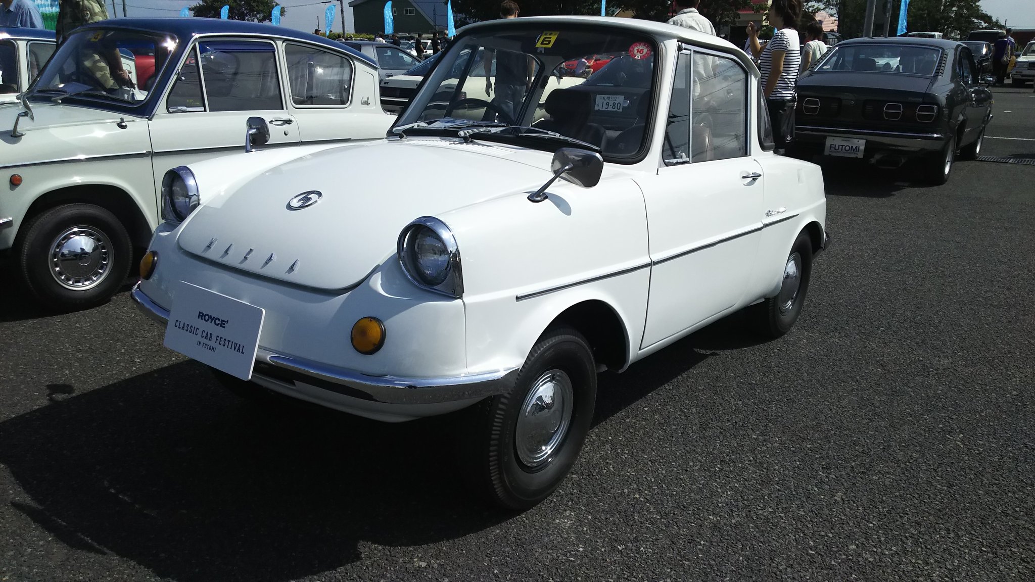 のぶさん ロジャース 昔のマツダの軽自動車は面白いよな R360クーペ キャロル T Co K2abw6yg5v Twitter