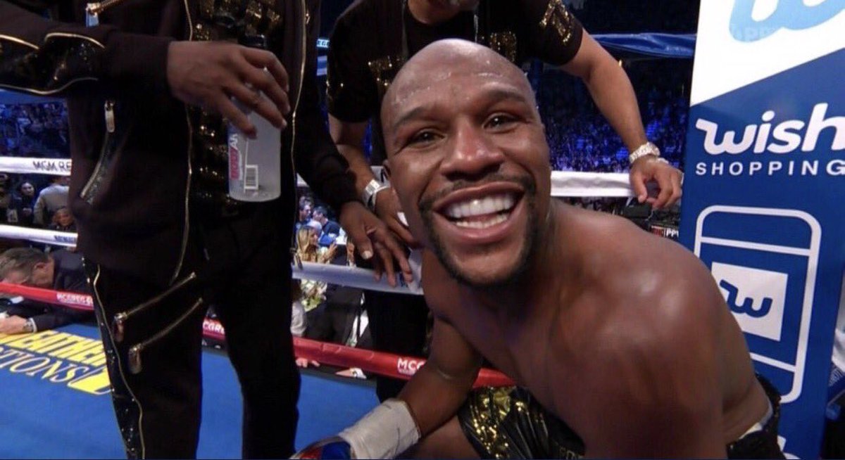 InternetPalace's tweet photo. When you're making $100 million no matter whether you win or lose. #MayweathervMcgregor https://t.co/J2BlvedhpR