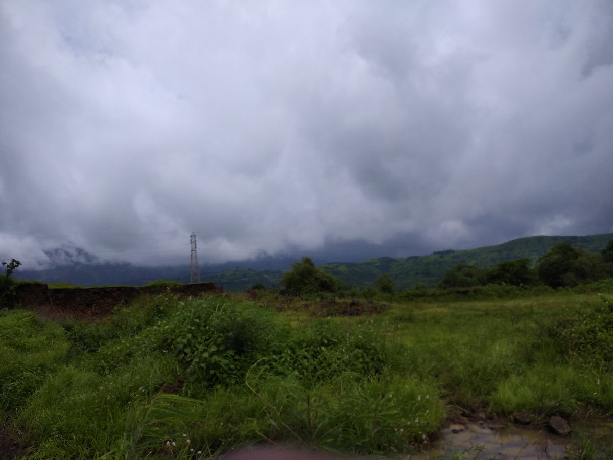IamSateeshM's tweet photo. #What a #fabulous #weather in #Lonavala,#khandala &amp; #matheron .Must #watched  places in #Pune  #enjoyed a lot.That too #Bike #riding. https://t.co/D2BDRCT8PW