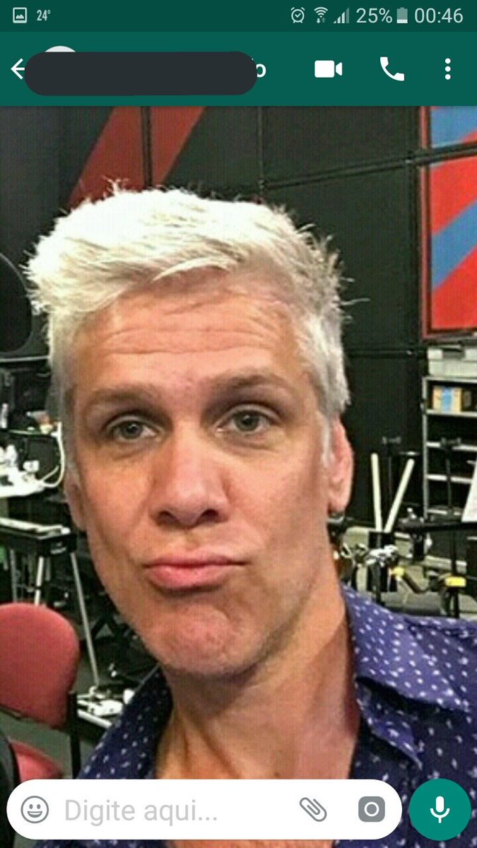 LaysaRichardson's tweet photo. Meu Deus, como proceder? Como não se apaixonar? Esse cara é tão perfeito ❤️❤️ #KyleCook #MyFavGuy #TheBest #MyPerfectIdol https://t.co/suG3ffXzIg