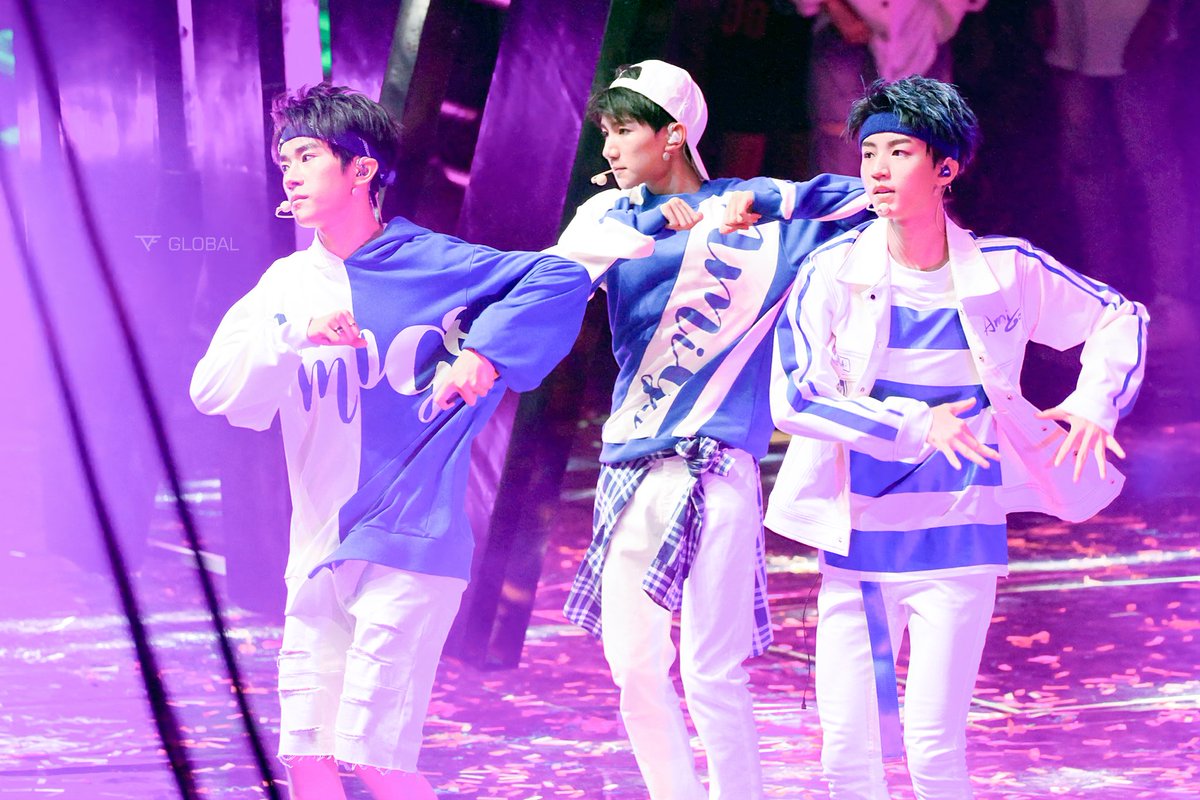 TFBOYS_TFGlobal's tweet photo. 20170827 #TFBOYS #AliveFour
Photo by TF Global https://t.co/cOinWjZBzb