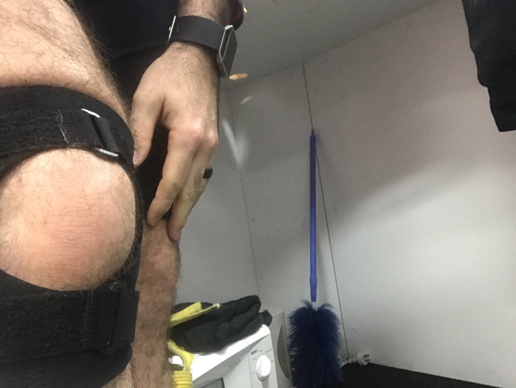 paulypmc's tweet photo. @TheDumbbells post run selfie: 15k. Tendinitis in my knee or I would have done 20k! #picproof #picsoritdidnthappen https://t.co/E3vp0d3EQ6