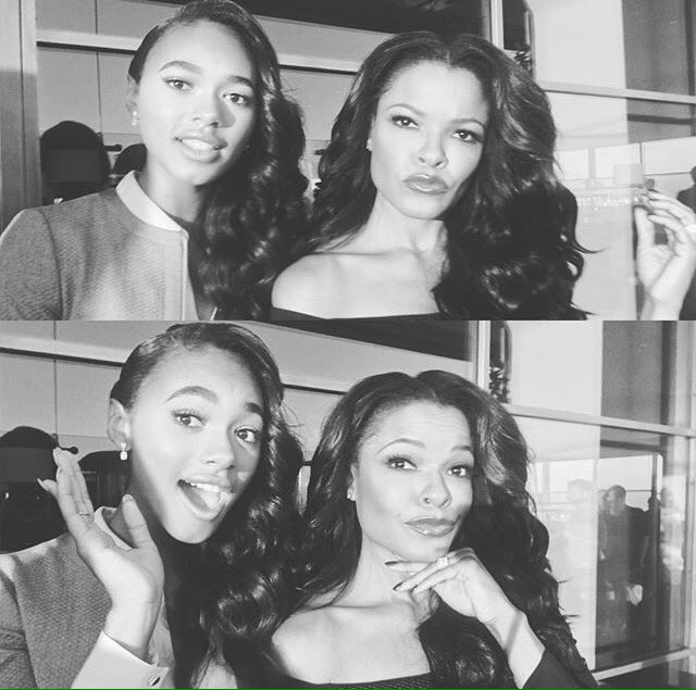 Pic of the day ( photo IG <a href="/keeshasharp/">Keesha Sharp</a> ) <a href="/ChandlerLKinney/">Chandler Kinney</a> 😍👩‍👧 #LethalWeapon #LArmeFatale