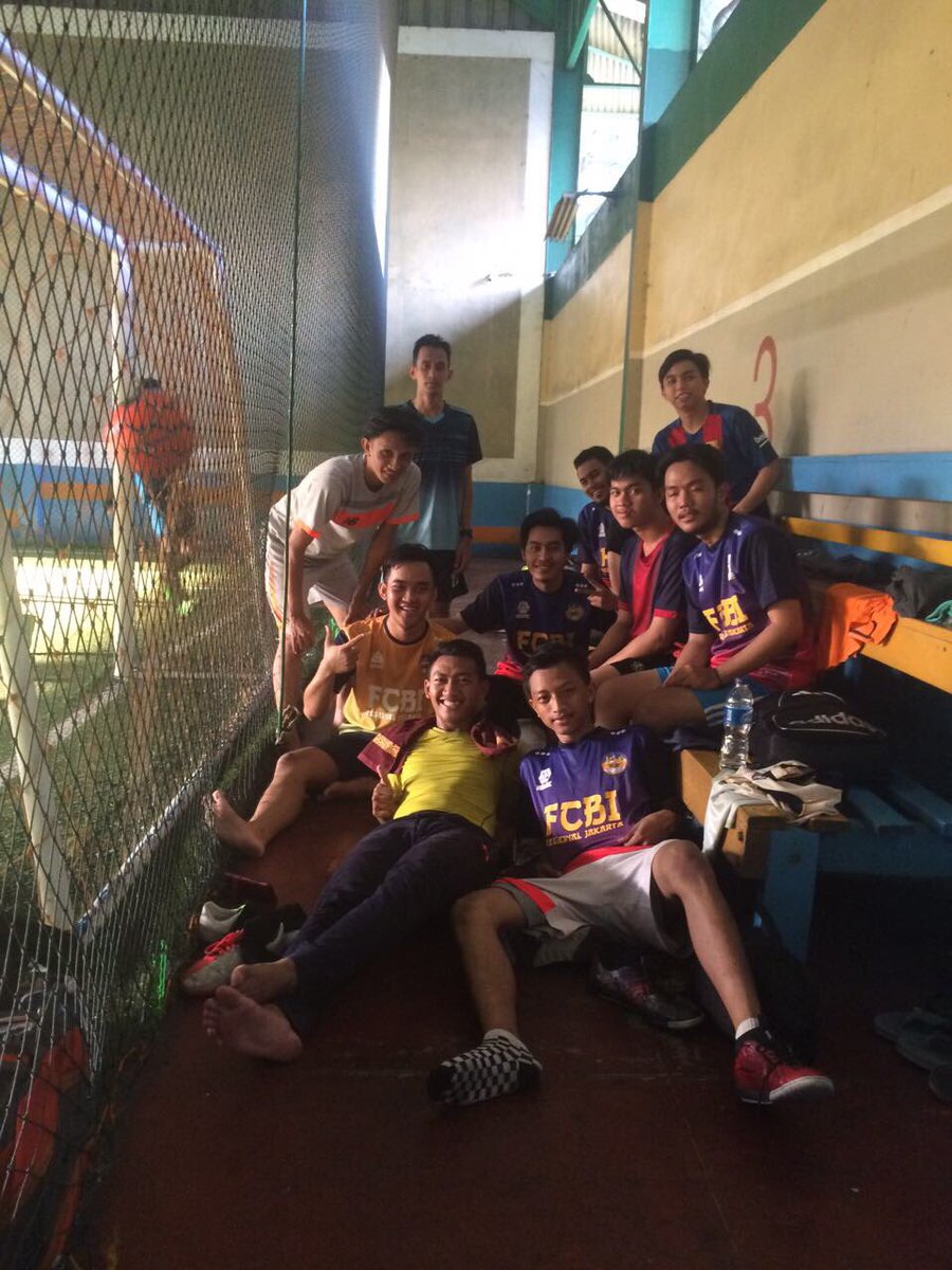 Terima kasih yang sudah hadir fun futsal fcbi jakarta ❤️💙 ..