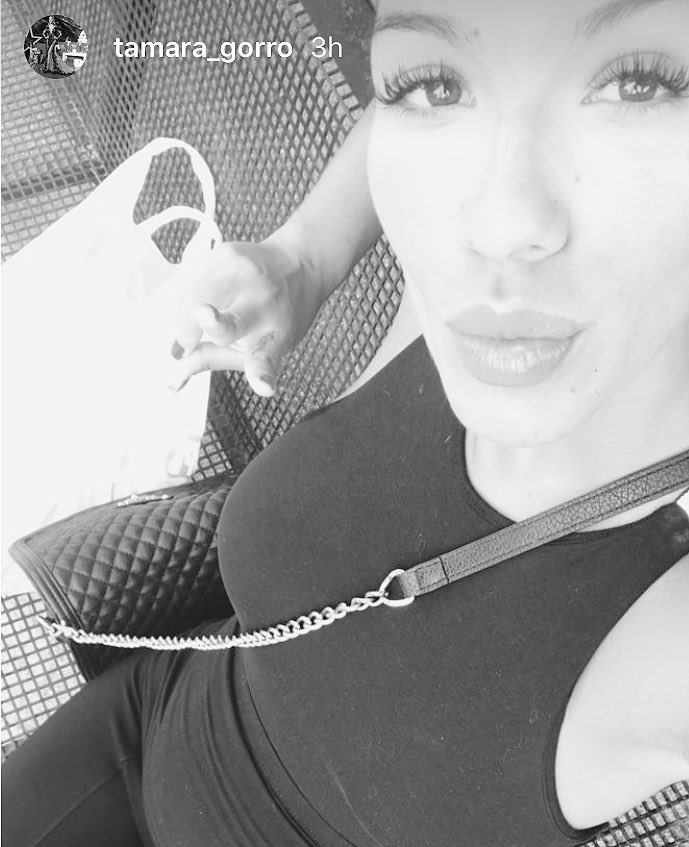 ClubTamaraG's tweet photo. Así es ella,preciosa,aún teniendo sueño.
Que tengáis un buen domingo familia virtual y tú @Tamara_Gorro la primera!Te quiero!🤰🏼❤️ https://t.co/qN8Guz2DlP