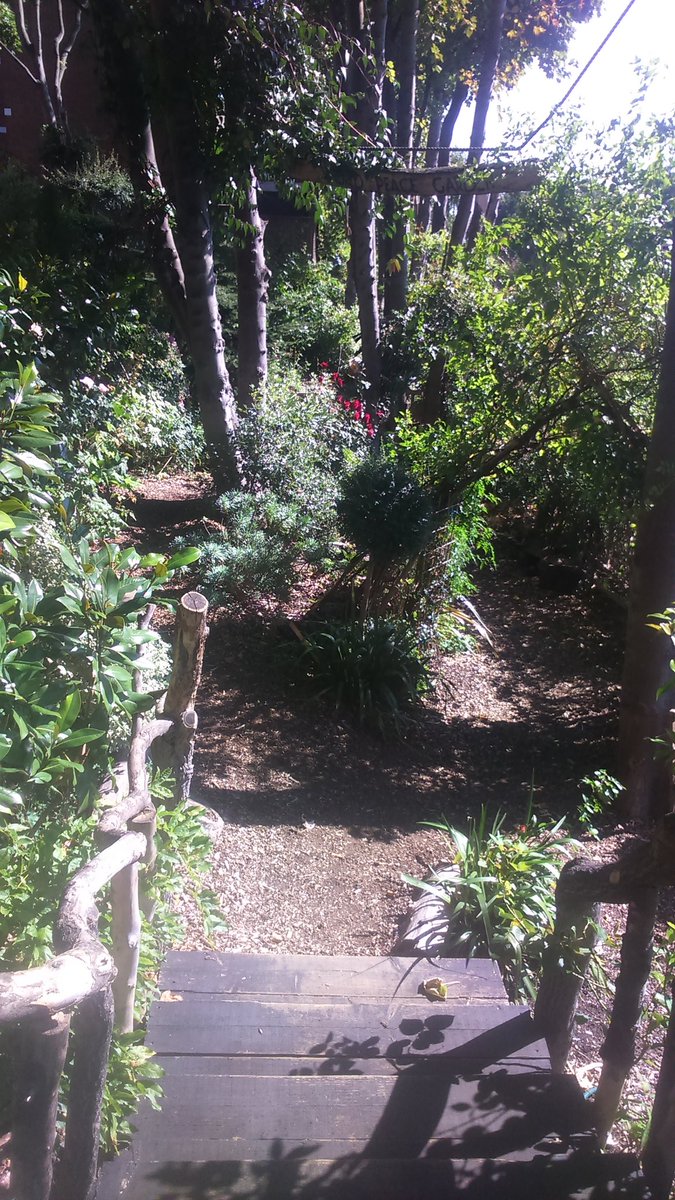 SWainwrightNW3's tweet photo. Join @FairyShari TODAY lots of FREE fairy fun at H/stead Peace Garden next to O/G station 2-5pm @Hampstead_Mums @Pramstead_ @Hampstead_Life https://t.co/AlEjrfT8cJ