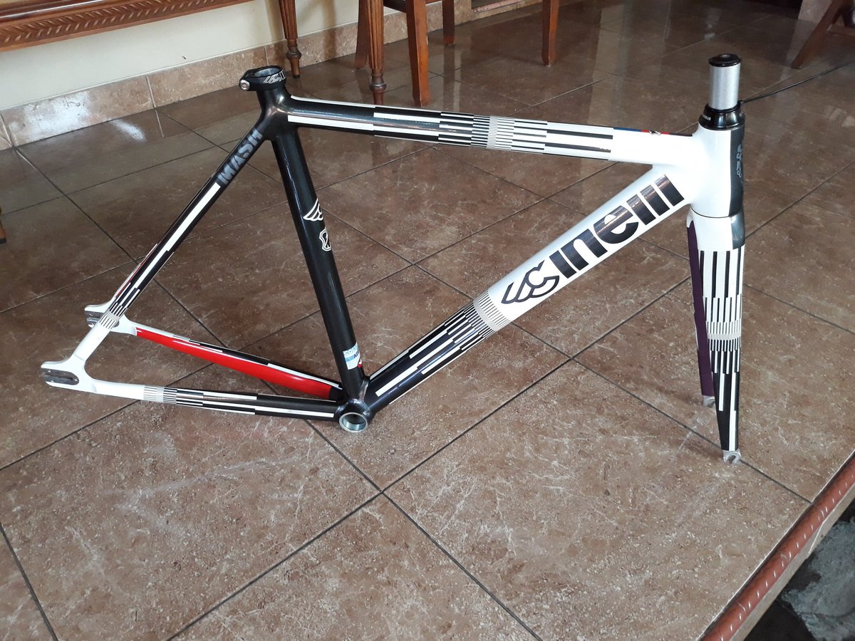 RioKurn13055838's tweet photo. WTS cinelli mash parallax size 50 good cond with box. WA 082324664072 #fnfjb https://t.co/a8a1J3GWwu