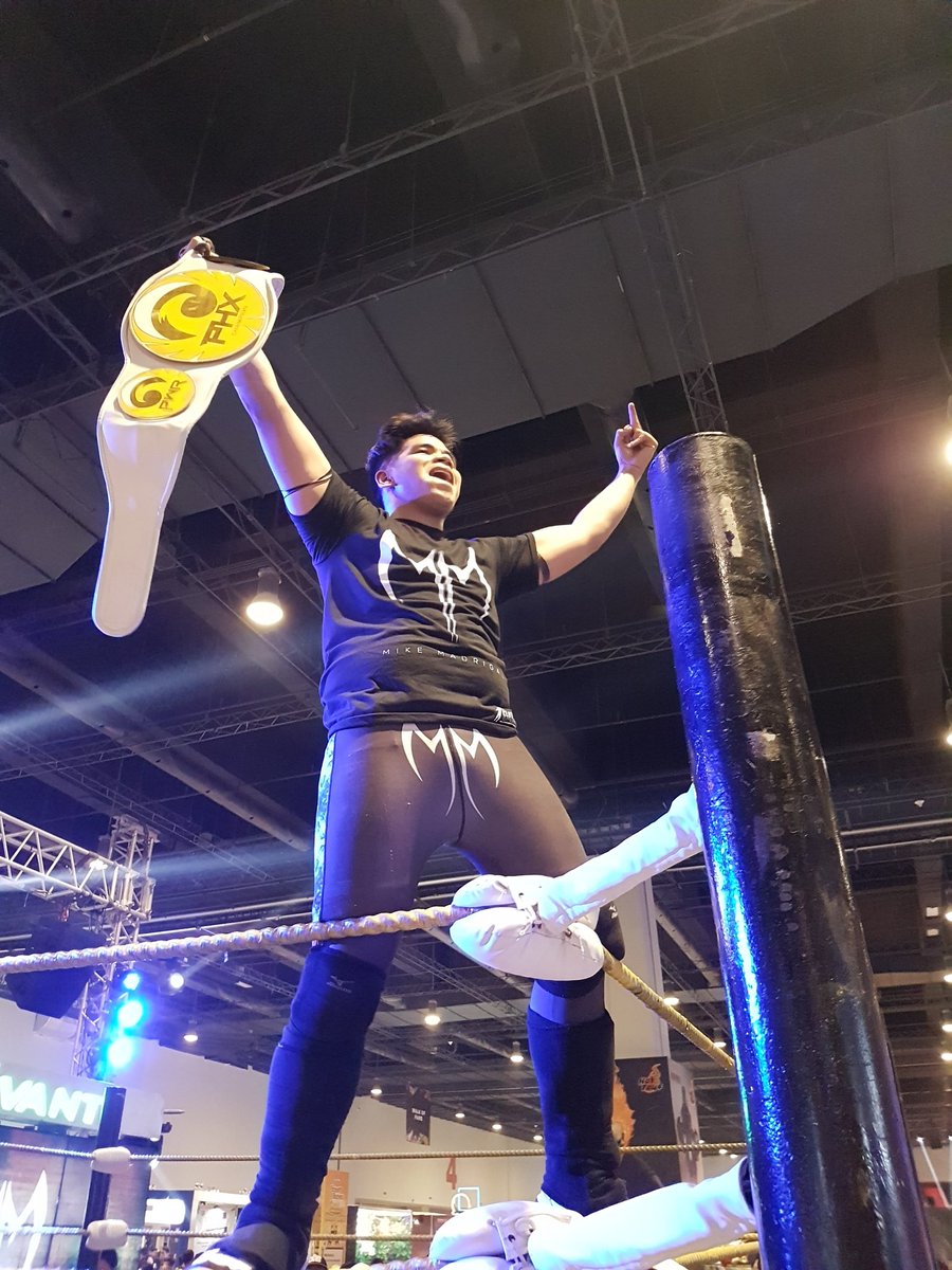 pwrofficial's tweet photo. He's done it!  Mike Madrigal is your NEW PHX champion!!
@AsiaPOPComicon 
#APCCPH2017 #PWRxAPCC https://t.co/4svI3EOvsm