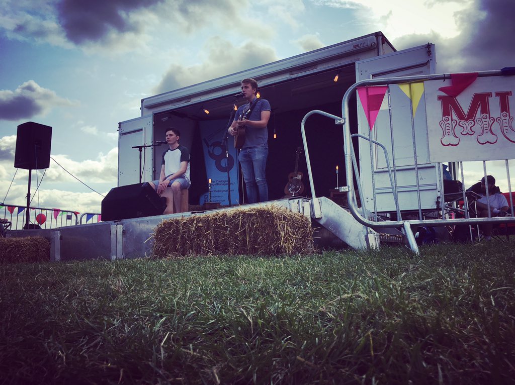 jonnyshort's tweet photo. Midday set @CannonHallFarm @OneOverthe_8 @AbsentAverage https://t.co/8uyyGMEf8B