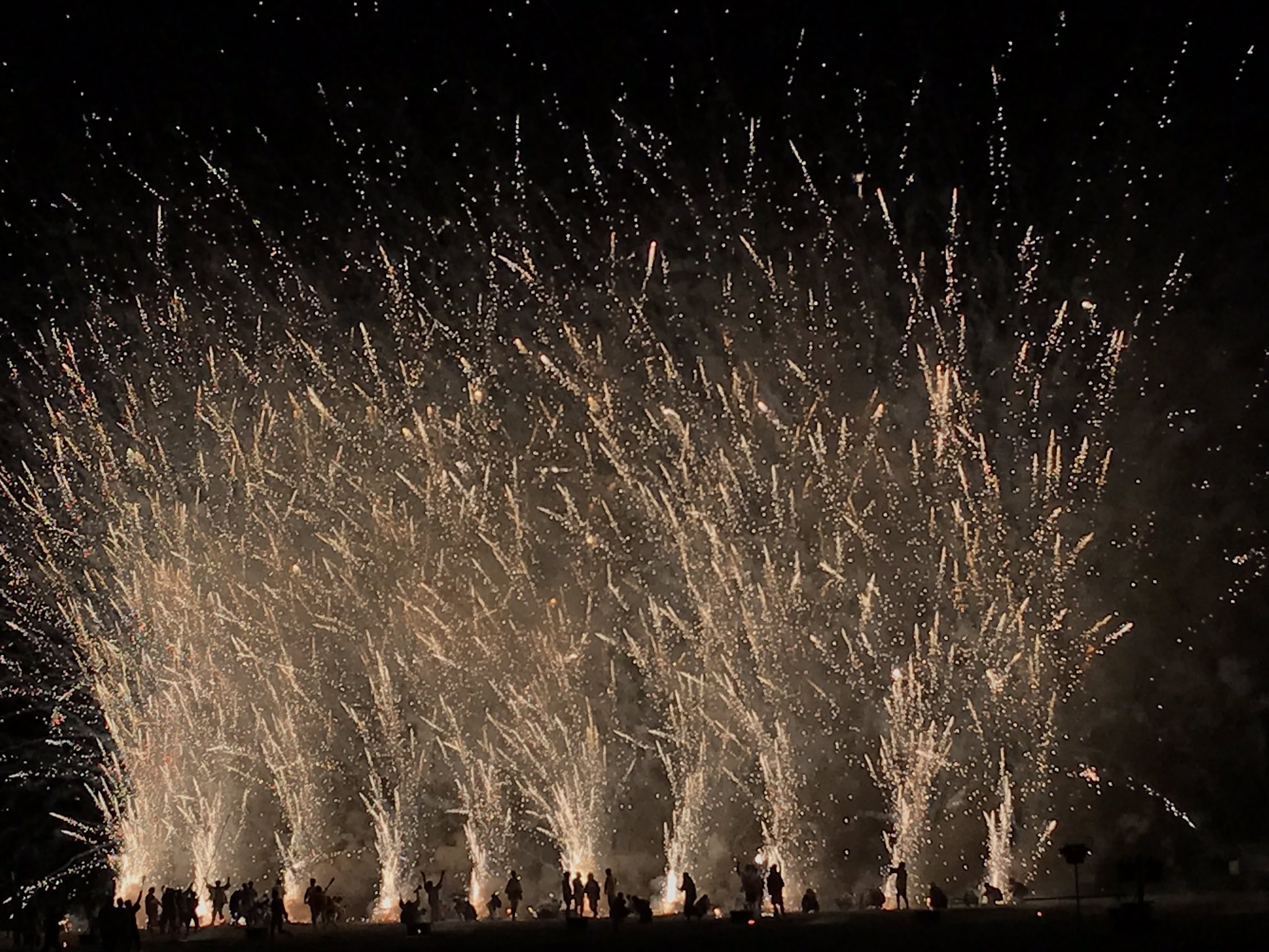 Atsuki 和田浜ロケット花火大会なう ロケット花火大会 10万発 T Co Beedapvufh Twitter