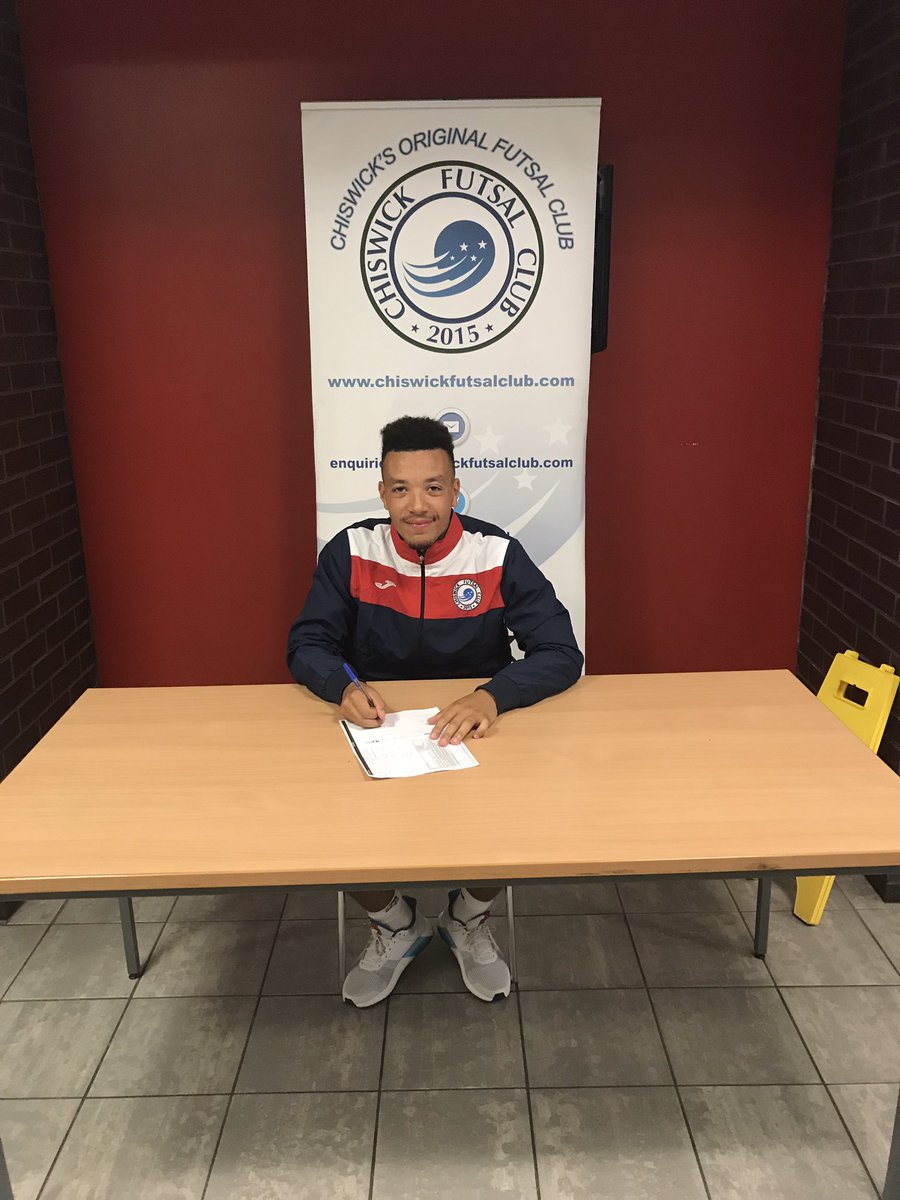 ***TRANSFER NEWS***

What a signing!!! 🇬🇧

<a href="/Louisdailey/">LJD</a> signs for <a href="/ChiswickFutsal/">Chiswick Futsal Club</a> 

#futsal #chiswick #talent