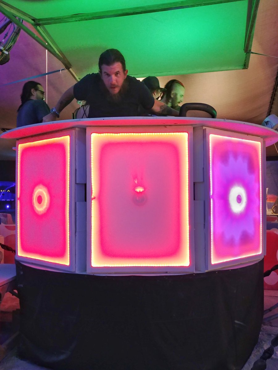 tnkgrl's tweet photo. It's @OcelotPotPie! And his lights... #G6 #CenterCamp #SetupWeek #BurningMan https://t.co/tjBFbTtiQw