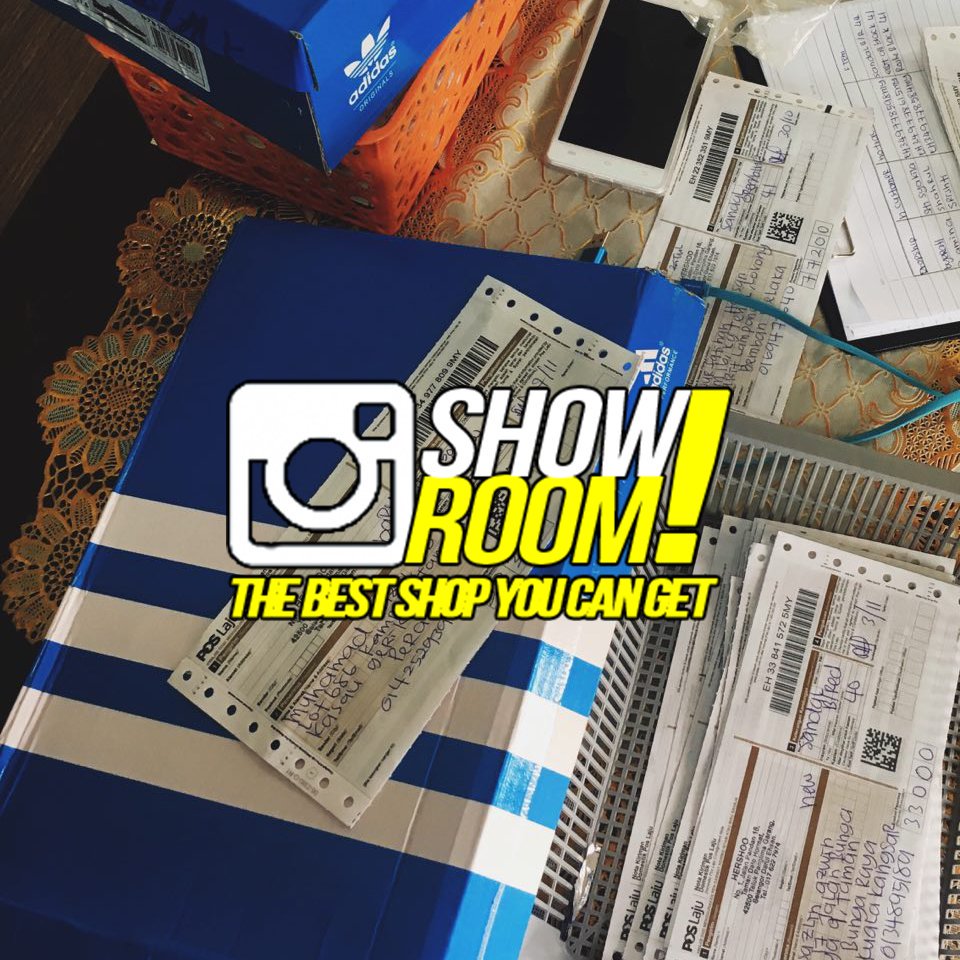 showroom_co's tweet photo. Eh korg dh order belum ni? Kita ada 3 tmpt kosong lg dlm van poslaju esok ni. Sape cepat dia dapat, postage kita belanja π #srcofeedback https://t.co/WaVLBXJqXz
