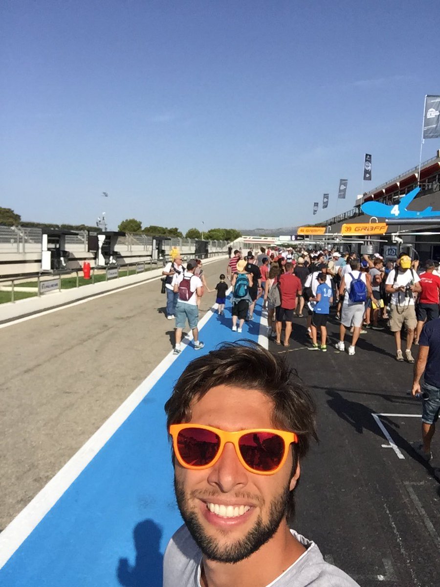 Autograph session done! Now focus on the race! At 12! Will be very hot! #elms #4HLeCastellet
