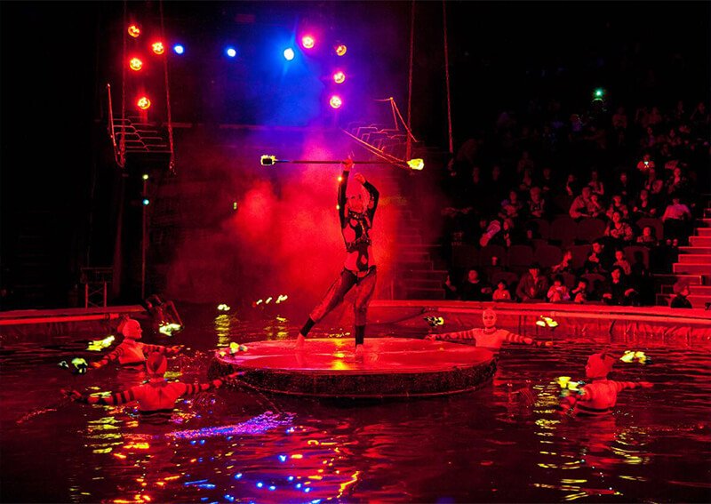 prettifulblog's tweet photo. What @splashcircusSA @Computicket @SilverstarZA @tsogosun advertised. Vs what you really get. #SplashCircus https://t.co/ukYRVUrAa6